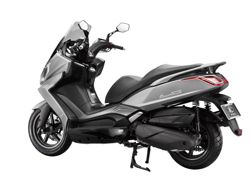 Il Kymco Downtown monta un motore da 350 cmc